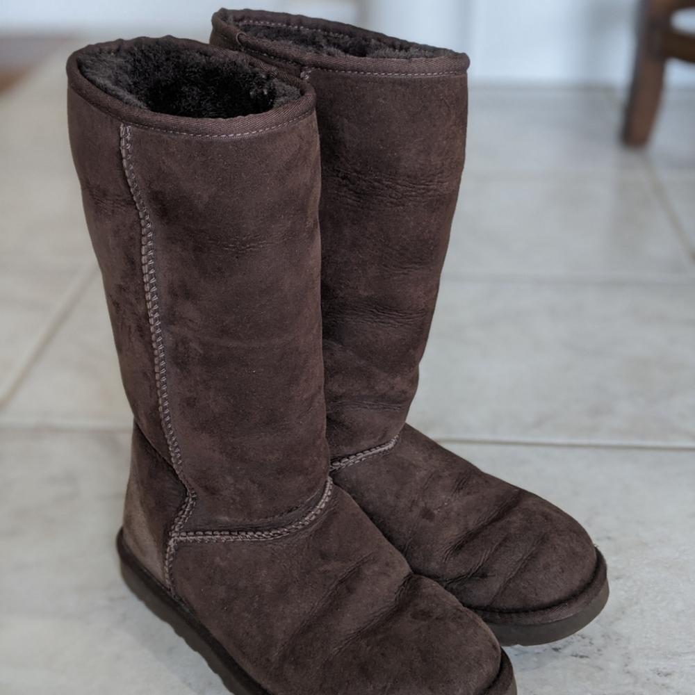 Classic Tall Chocolate Ugg Boots